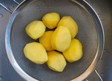 How to boil potatoes in Microwave Oven